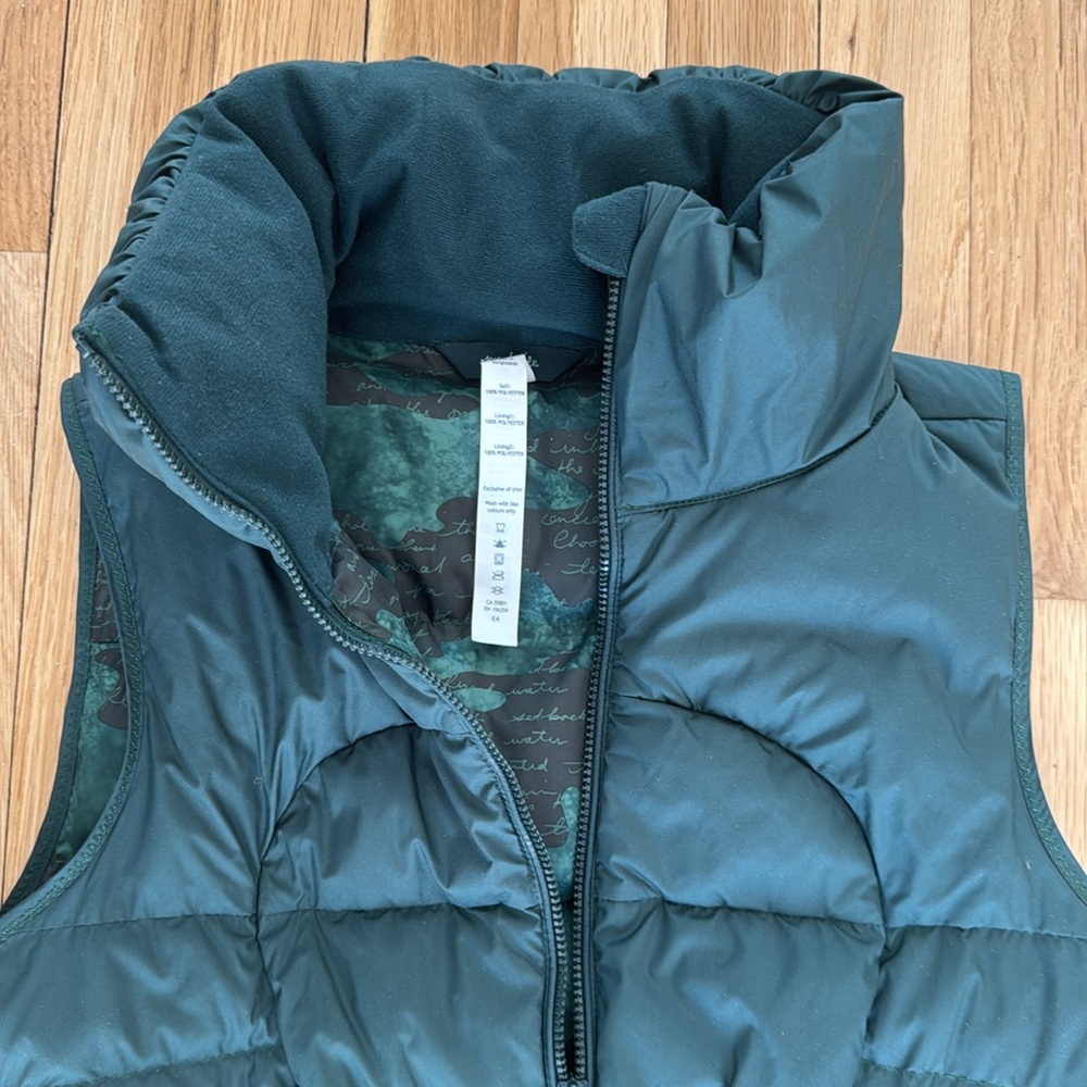 Lululemon forest green light weight polyester filled vest size 6 - Picture 2 of 12